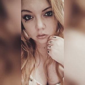 Meet your Posher, Megan cheyenne